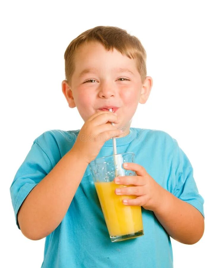 Пьет сок написать. Ребенок пьет сок. Мальчик пьет сок. Пить сок. Дети пьют лимонад.