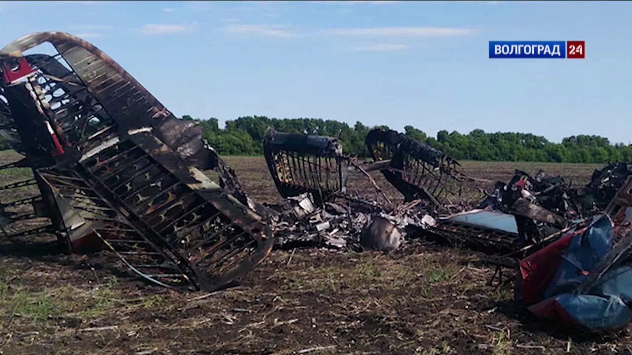 Самолет под каневской. Катастрофы самолётов АН-2. АН 2 крушение в озеро. Катастрофа АН-2 В Пителино.