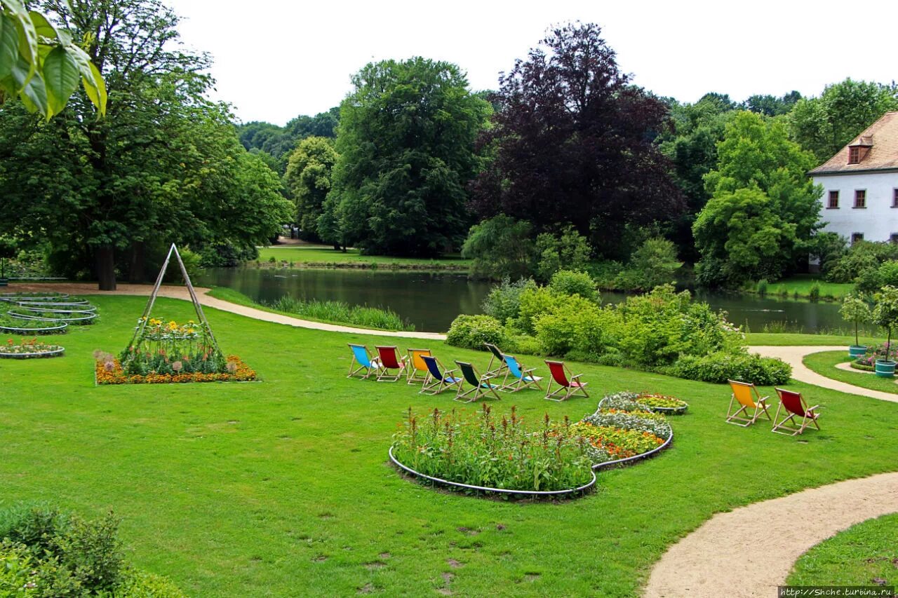 парк херренхау германия\. парк аттракционов europa park в германии. Castle park германия. Park germany. королевские сады херренхаузен в германии.