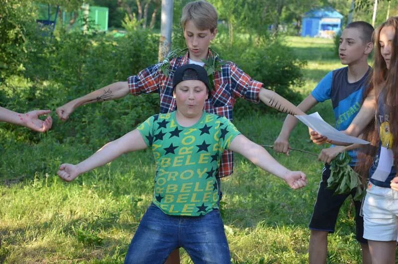 Эйден флинн camp buddy. Camp buddy натсуми. Camp buddy руты. Лагерь друзей тайга и кейтаро. Camp buddy (лагерь приятелей).