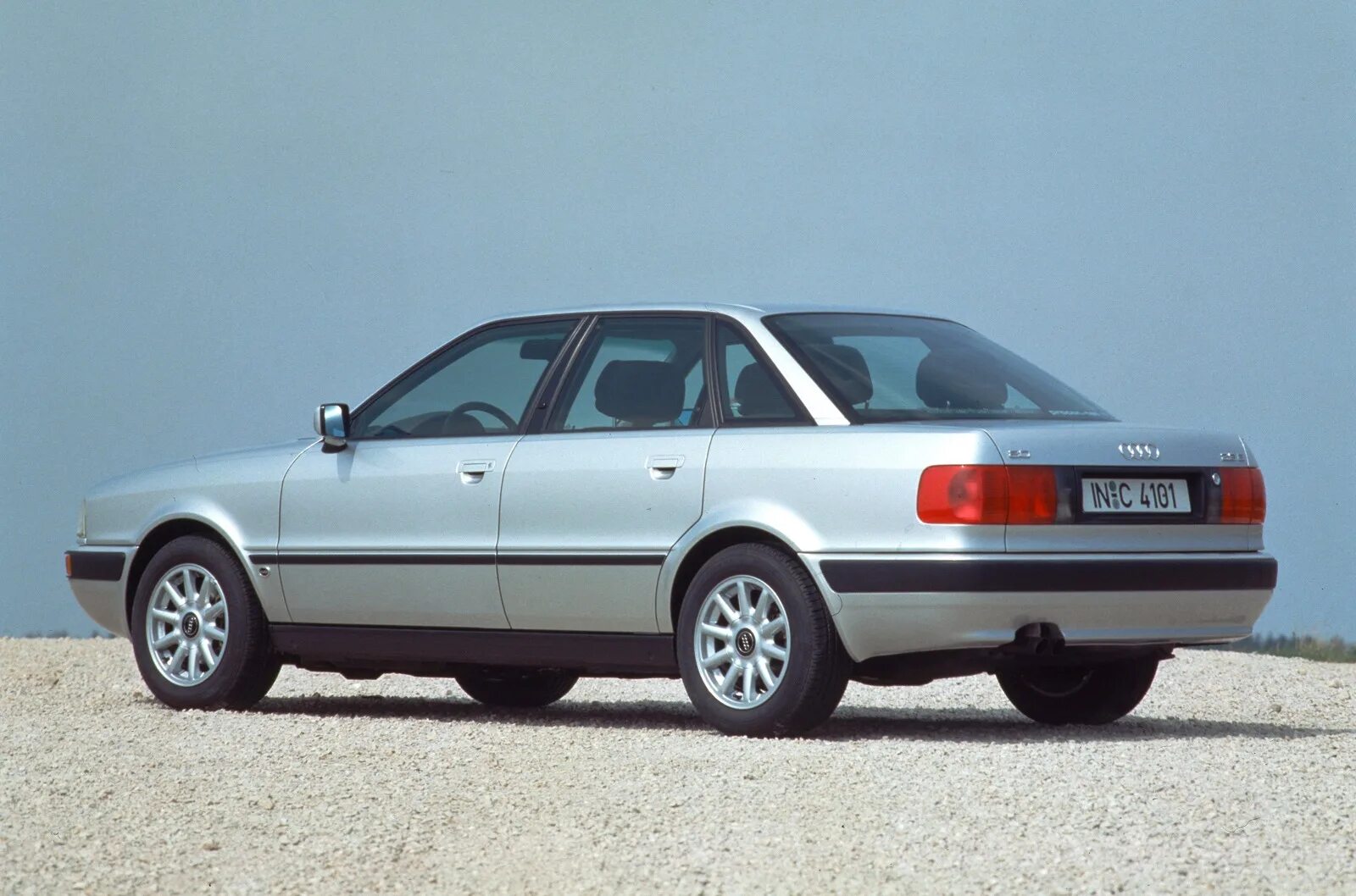 Ауди первого поколения. Audi 80 b4 s2. Ауди 80 седан. Audi 80 v (b4). Audi 80 b4 1996.