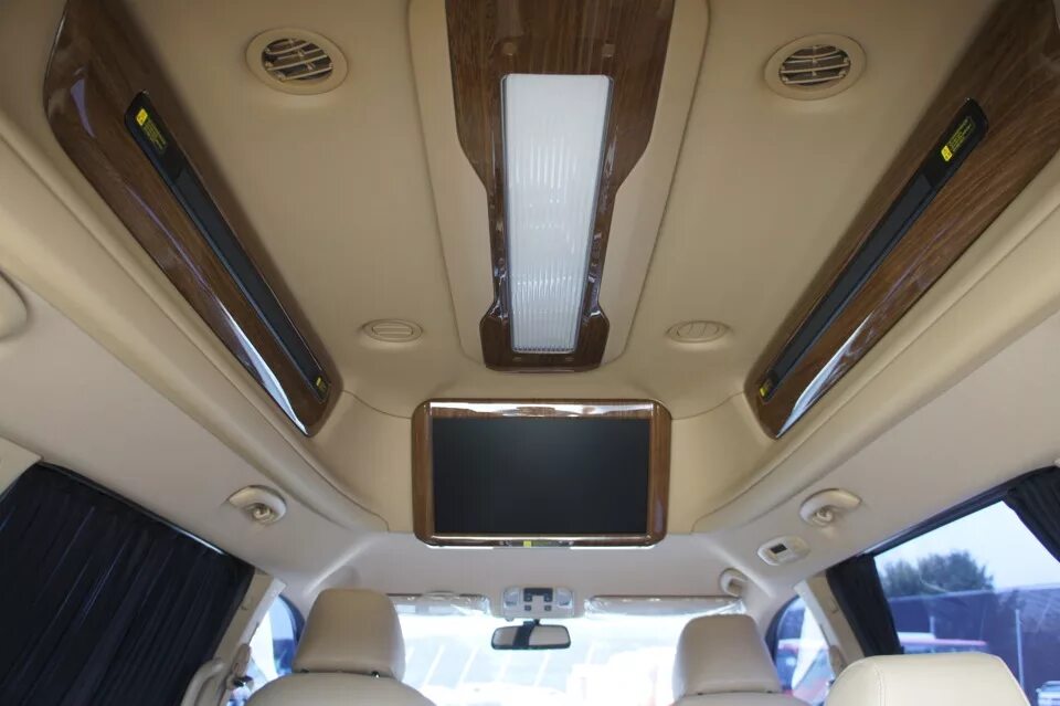 File:20110619 kia carnival limousine 002.jpg - Wikipedia