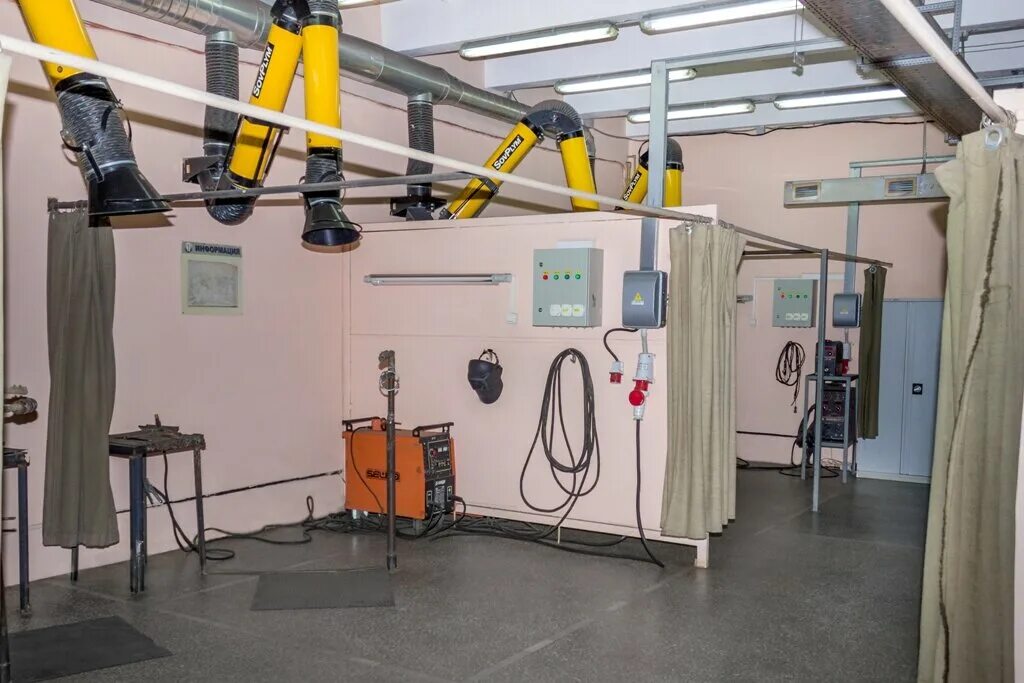 Центр повышения квалификации пермь. Центр повышения квалификации пермь. Пермь подлесная улица 43а глазной центр. No 3, лит. Центр повышения квалификации пермь.