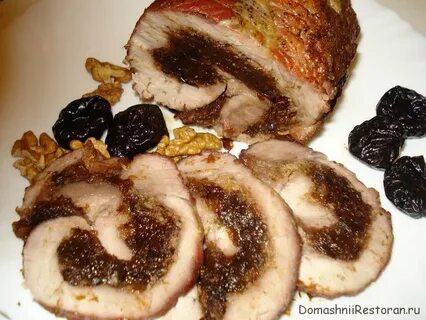 Куриный рулет с черносливом и курагой