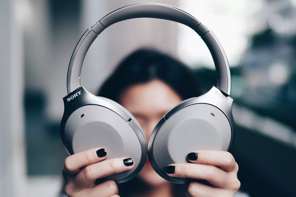 Как выбрать наушники для смартфона андроид. Sony wh-1000xm2. sony wf-1000xm2. современные наушники. крутые беспроводные наушники.