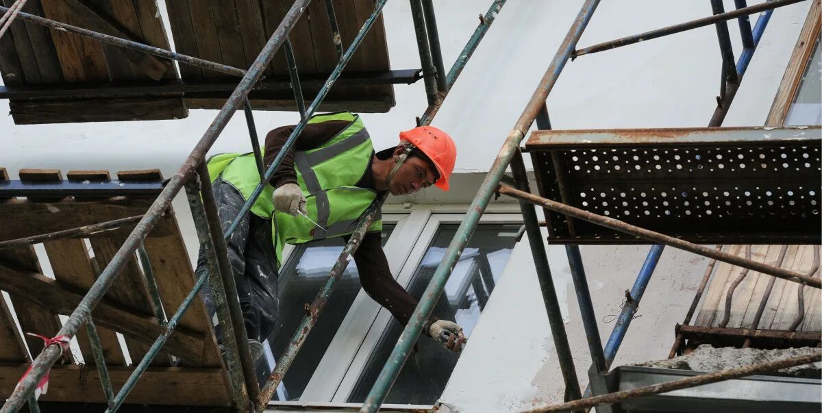 Капремонт управляющая. Фонд содействия реформированию жкх здание фото. Капремонт подъезда. Общее имущество собственников в многоквартирном доме. Капремонт домов.