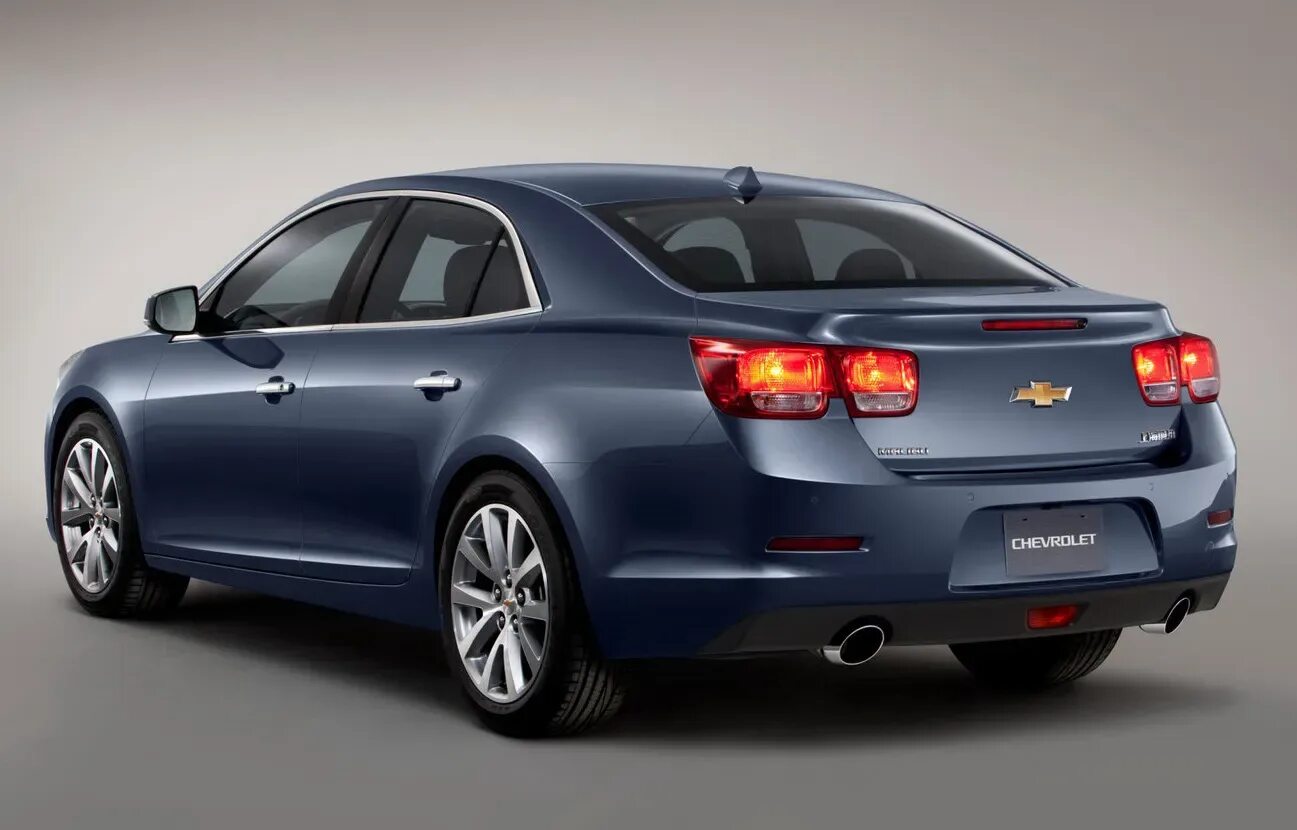 Chevrolet Malibu 2013. Chevrolet Malibu 2022. Chevrolet Malibu 2023. Chevrolet Malibu седан.