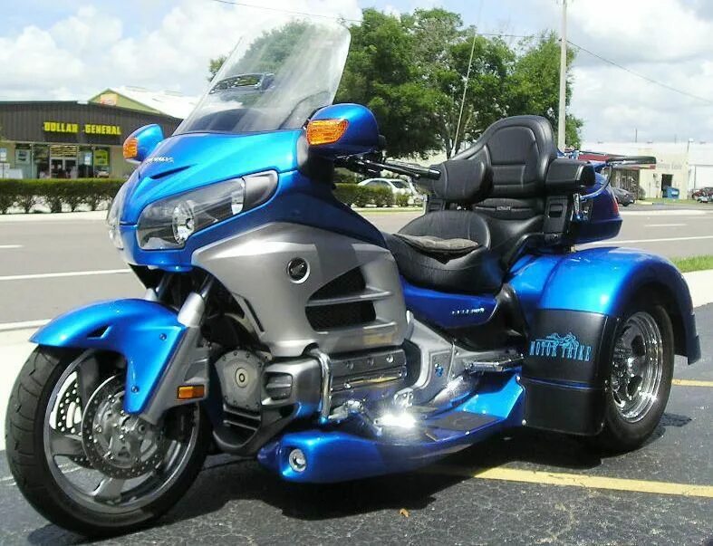 Honda Gold Wing 1800. Honda Gold Wing Trike gl1800. Honda Gold Wing трайк. Хонда gl 1800 Trike.