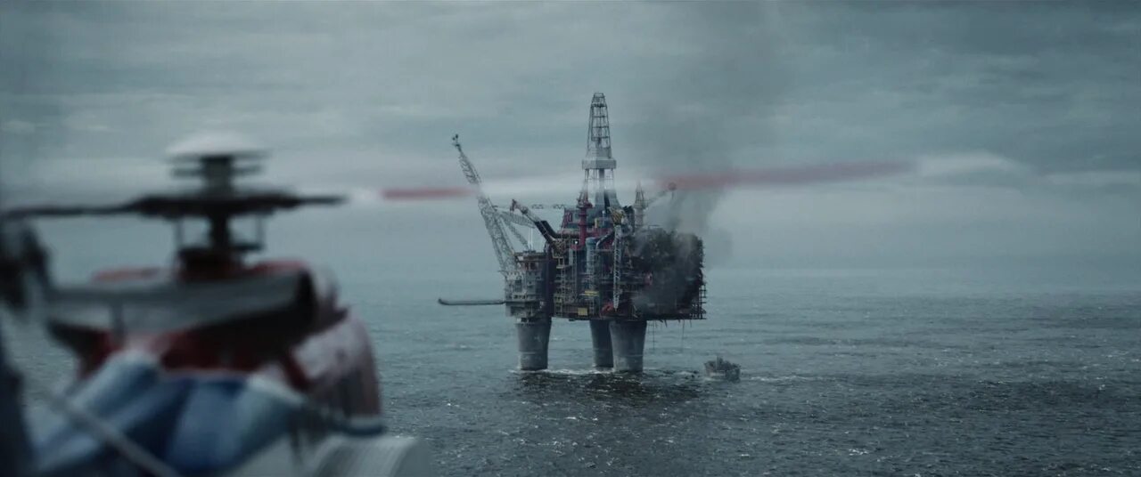 Пылающее море 2021. Пылающее море фильм. Пылающее море фильм 2022. Фильмы про море 2022 года.