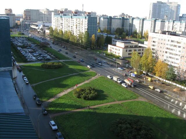 Спб пр маршала. Проспект Маршала Новикова Санкт-Петербург. Улица Маршала Новикова СПБ. Комендантский проспект Маршала Новикова. Проспект Маршала улица 2000 год.