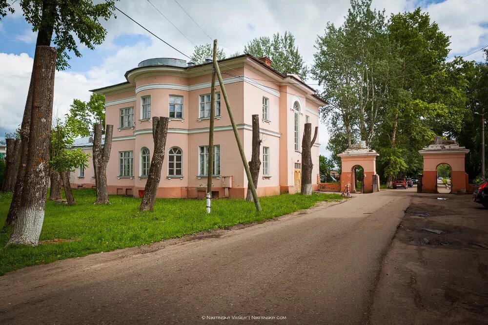 Телефоны г вичуга. Вичуга Ивановская область. Памятники города Вичуга Ивановская область. Достопримечательности города Вичуга. Город Вичуга Ивановской области фото.