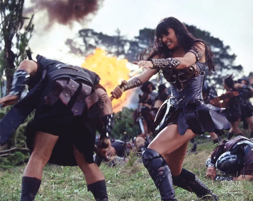 Зена королева воинов 1995 2001. Зена королева воинов косплей. Зена королева воинов пародия. Зена королева воинов пародия. Zena королева воинов.