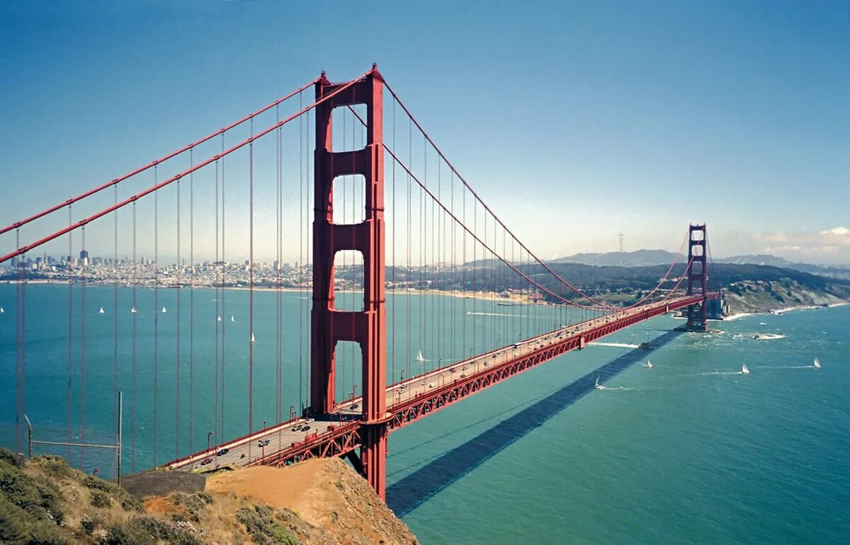 В сша через мост. Мост «золотые ворота» (Сан-Франциско, США). Сан-Франциско Калифорния золотые ворота. Мост Сан Франциско. Мост Golden Gate в Сан-Франциско.