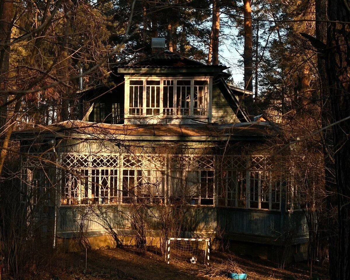 Стародачный посёлок кратово. Стародачный стиль в архитектуре. Дачный поселок кратово. Старые дачные поселки. Старые дачные поселки.