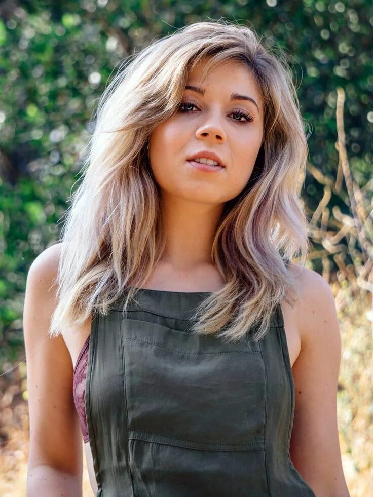 Blonde 2017. Jennette MCCURDY. Дженнет однажды. Jennette MCCURDY 2017.