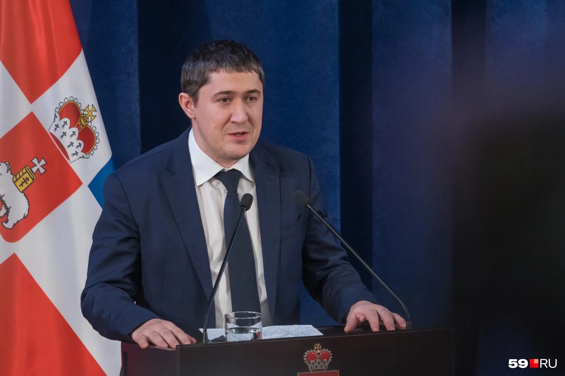 Дмитрий махонин губернатор пермского края. Махонин губернатор. Дмитрий махонин пермь. Дмитрий махонин губернатор пермского края. Махонин дмитрий николаевич пермь.