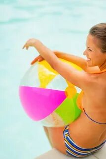 Beachball girls