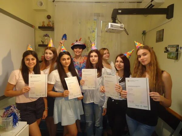 English Club Анапа. Промышленная 2 школа английского Анапа.