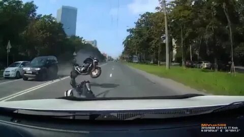 Мотоциклист нога