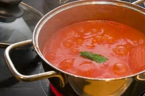 Как приготовить томатный соус с овощами