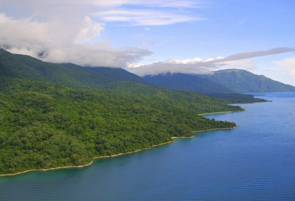 Озеро танганьика. Озеро танганьика. Озеро танганьика. Оз танганьика. Танганьика.