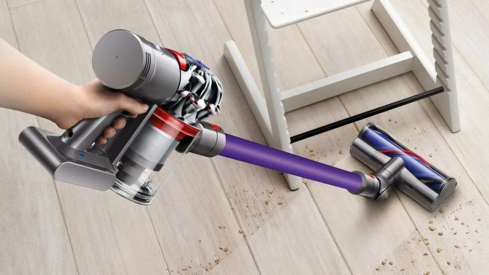 Дайсон тюмень. Dyson v7 Motorhead. Вертикальный пылесос Дайсон v7. Пылесос Dyson v8 parquet. Беспроводной пылесос Dyson v8 absolute.