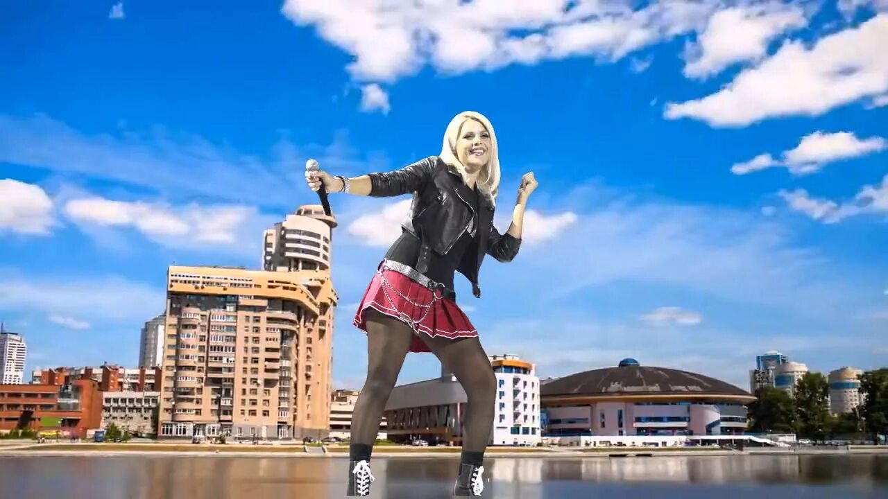 Catch d c. Си си кетч 2025. каролина мюллер c.c catch. c c catch 1980. си си кетч 2018.