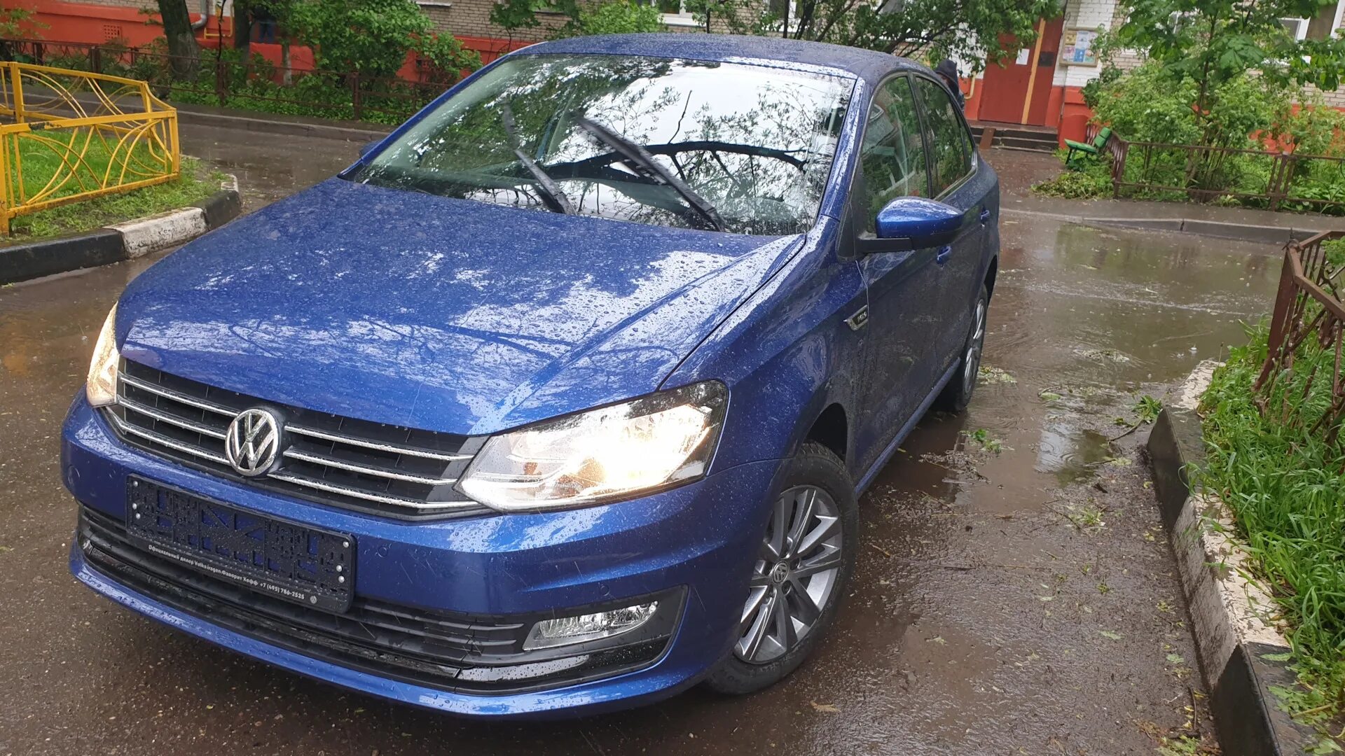 Volkswagen Polo синий Reef. Feef Blue поло Фольксваген. Фольксваген поло синий 211. Фольксваген поло 2019 седан синий. Купить фольксваген в тамбове