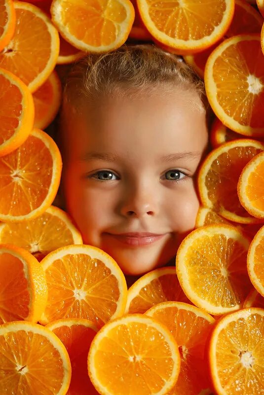 осинка не родит апельсинку. мандаринка. пословица от не родятся апельсинки. от апельсинок не рождаются мандаринки. апельсины, мандарины беременна.