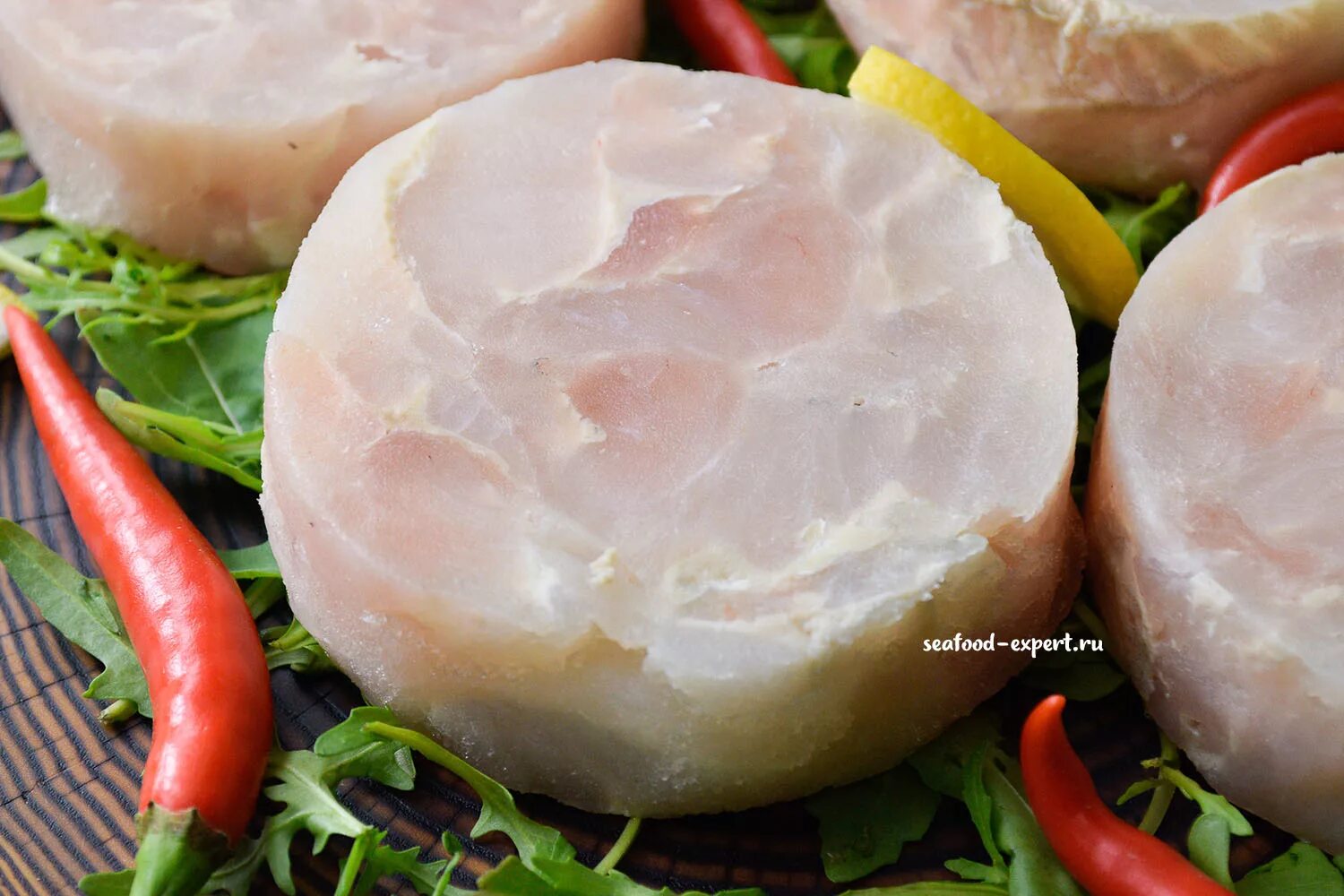 Рыбные медальоны. Филе хека медальоны. Хек медальоны. Медальоны из трески. Медальоны из филе хека.