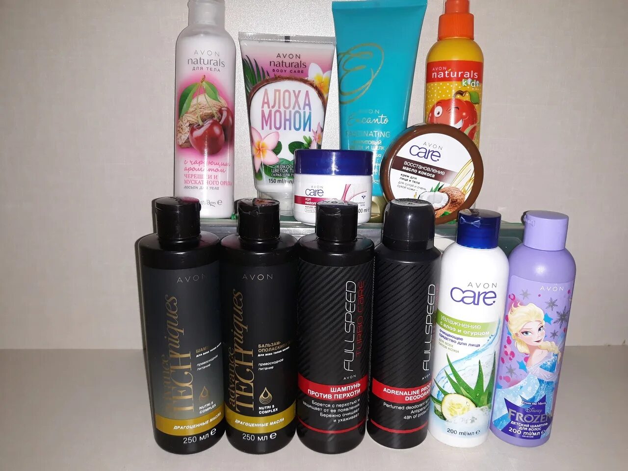 Каталог магазина порядок. Ресторан былина россошь. Порядок россошь интернет. Продукция эйвон. Avon заказ.