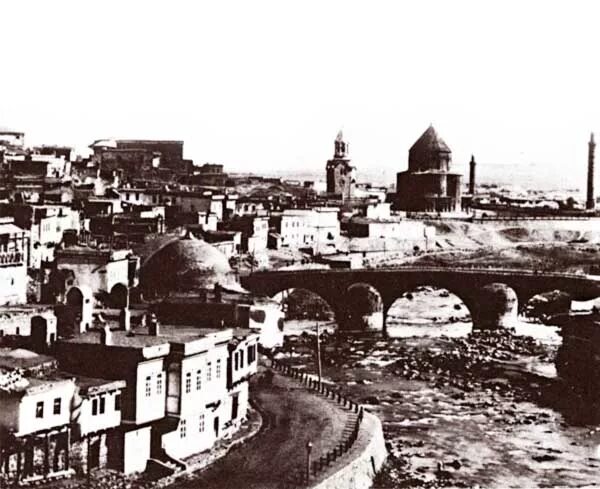 Карс турецкий город. Карса Захеди. Кул Карса. Как выглядит карс. Дата карса