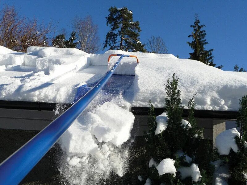 Купить скребок для чистки крыш. Скребок для уборки снега с крыши с тканью 1,9-6,3м 11646. Скребок для уборки снега с крыши с тканью 1,9-6,3м 11646 дракон. Скребок для снега с крыши с тканью 1.9-6.3м 11646. Скребок для уборки снега с крыши скрепер с тканью "лавина" 1,9-6,3м 11646.