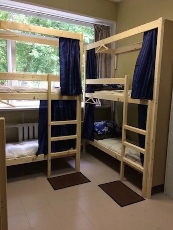 Комната в ювао. Хостел метро кузьминки. хостелы кузьминки. хостел в москве отдельная комната. кузьминки общежитие.