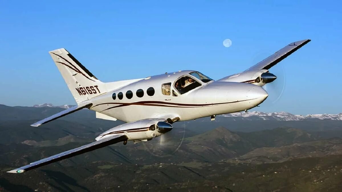 Cessna-172 слг. Cessna 172. Цесна. Цесна 137. Цесна 400.
