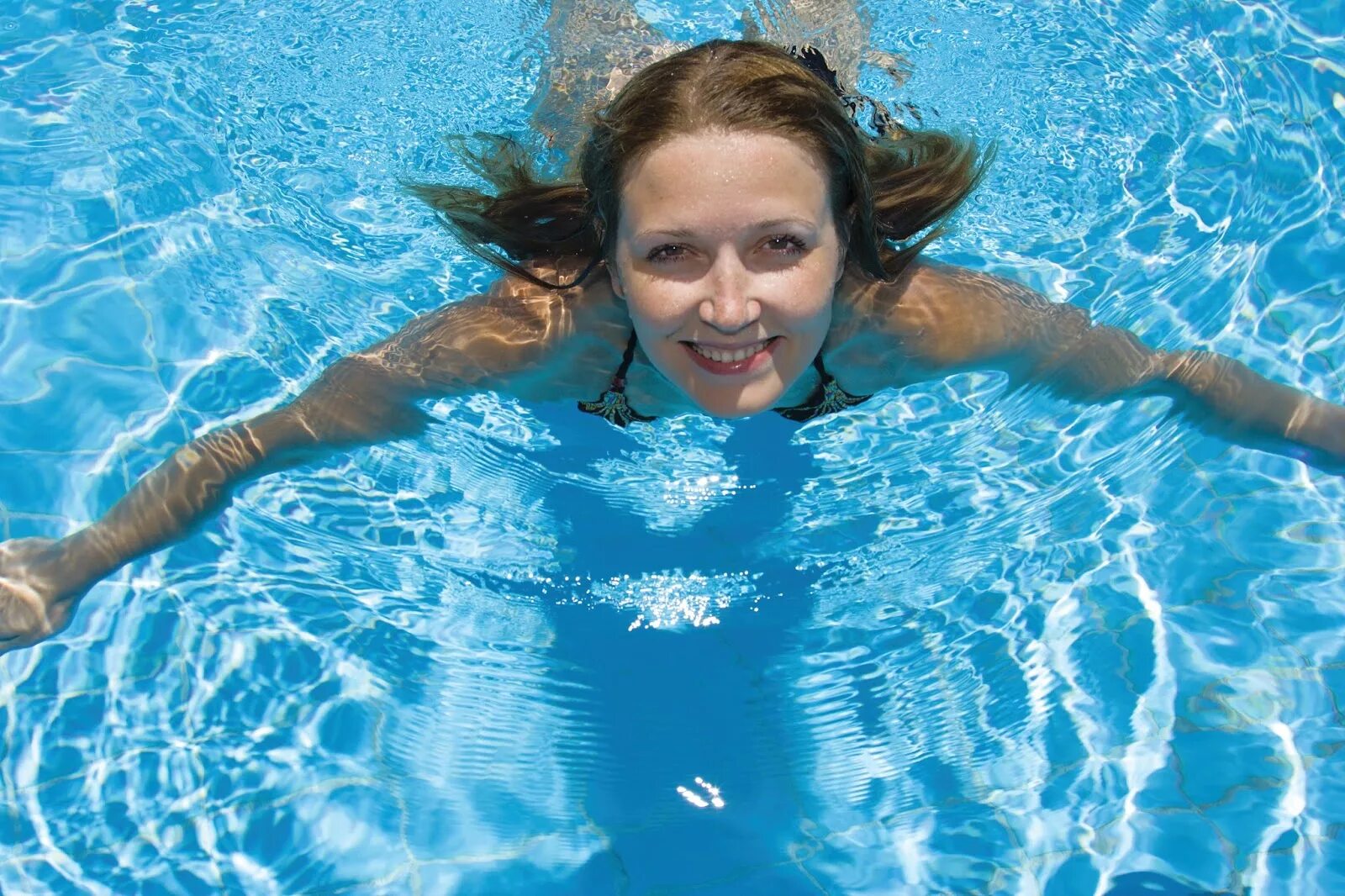 Swimming pool drunk speed