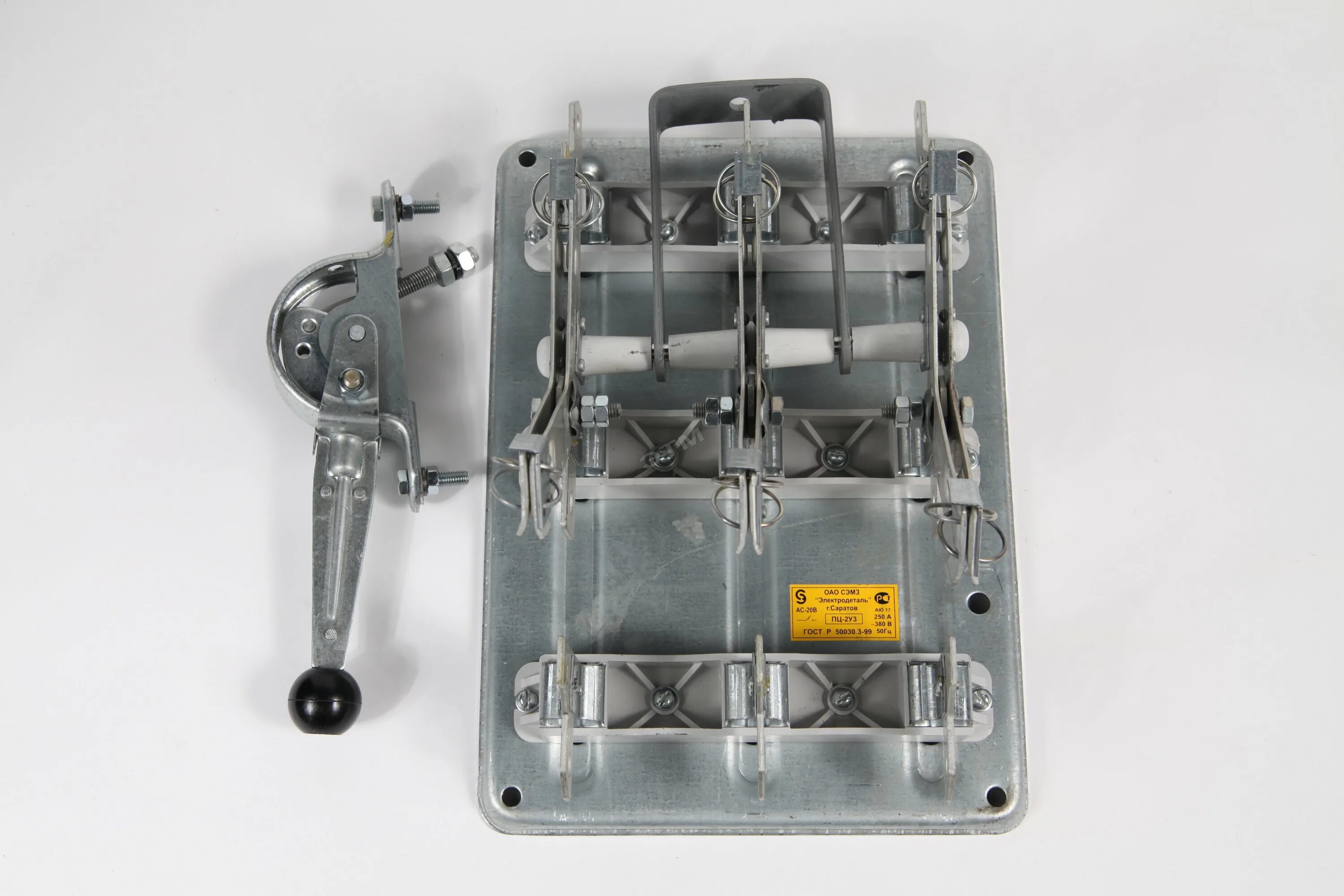 Рпб 250а рубильник. Пц-250 рубильник. 3 4 400. Рубильник рпс 4/1 п 400а. Рубильник рпс-400а левый.