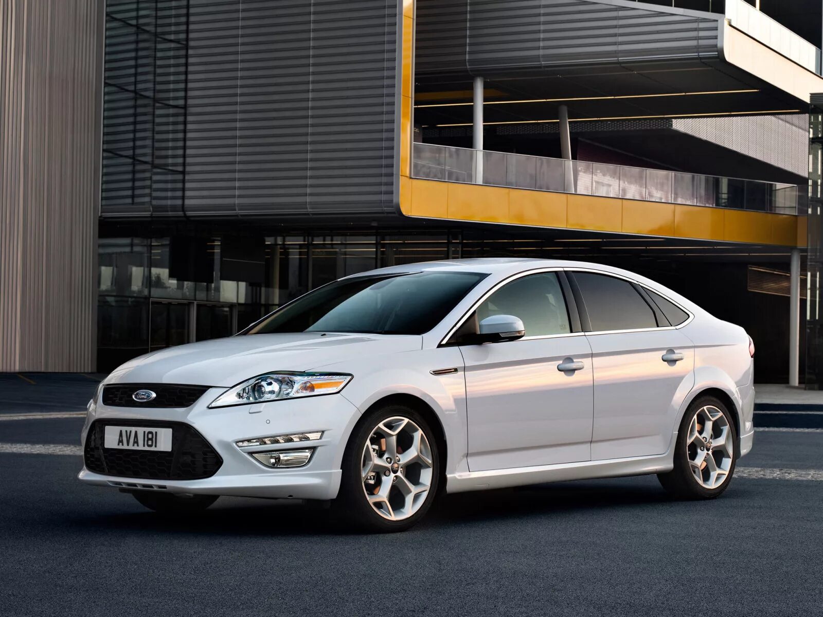 Ford mondeo. Ford Mondeo 4. Форд Мондео 4 поколения. Ford Mondeo 2010. Ford Mondeo 2010 седан.