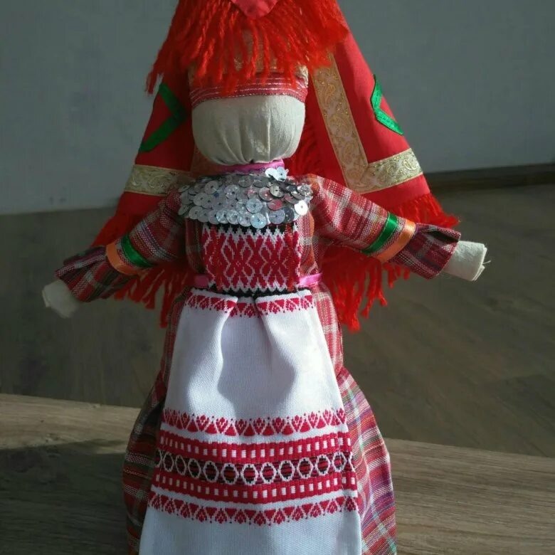 Кукла муне. Национальная народная кукла удмуртка. кукла муне удмуртская тряпичная. национальная кукла оберег удмурта. удмуртская зольная кукла.