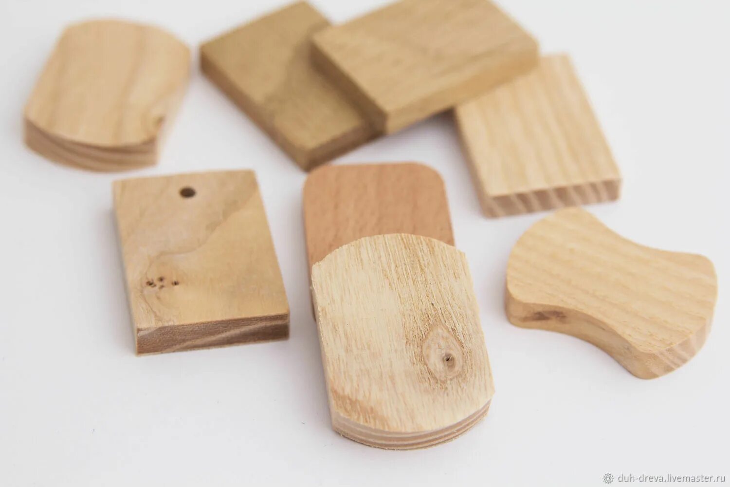 Берёзовые плашки 10 см. Брусок бук 30х30. Столярные изделия из брусков. Брусок калиброванный 50х50. Клен срез древесины.