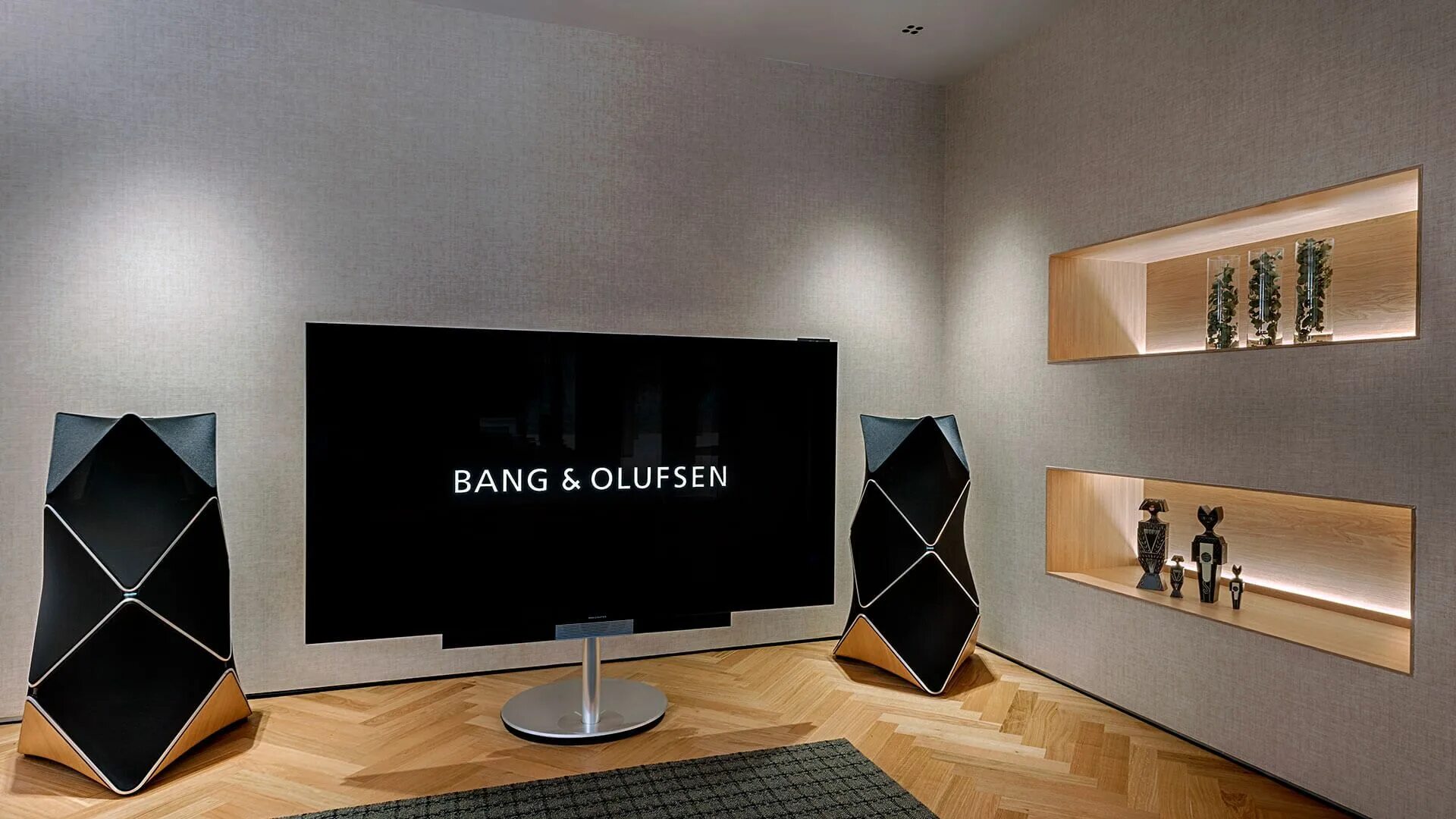 Bang Olufsen avant 32. Бенг Оловсен 20 колонка. Банг Олуфсен телевизор 2010. Bang Olufsen Penta 3.