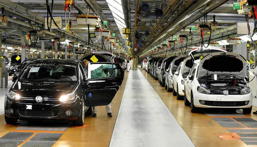 Европейские автопроизводители. Завод volkswagen в вольфсбурге. Volkswagen group электромобили. Завод фольксваген в словакии. Электрокар фольксваген id3.