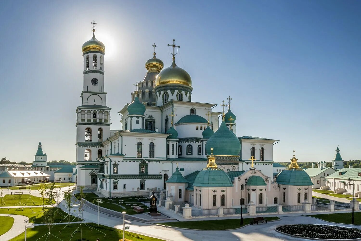 Воскресенский мужской монастырь истра. Воскресенский Новоиерусалимский монастырь Истра. Воскресенский собор Новоиерусалимского монастыря. Истра новый Иерусалим монастырь. Истра собор Новоиерусалимского монастыря.