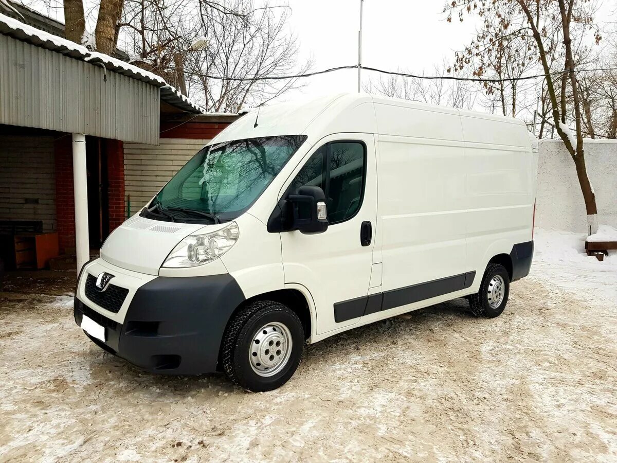 Peugeot Boxer 2014. Пежо боксер грузовой. Пежо боксер 2014 года. Peugeot Boxer дизель. Купить пежо цельнометаллический