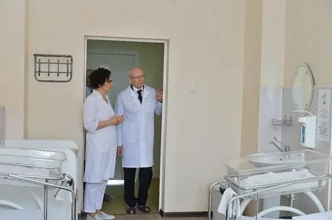 Главный врач роддома 3