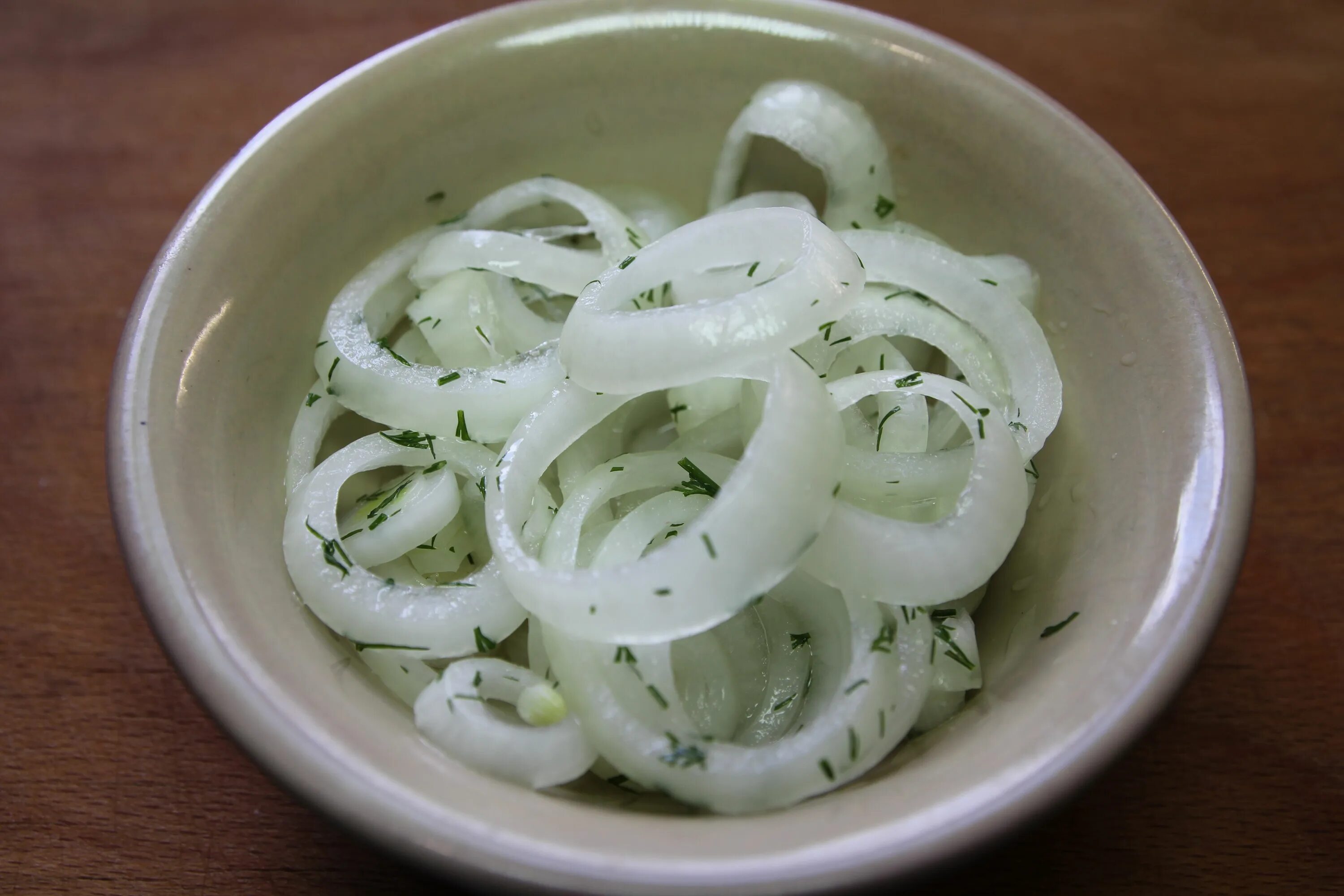 Как делать лук с уксусом. Маринованный лук. шашлык с луком. лук репчатый маринованный. маринованный лук к шашлыку.