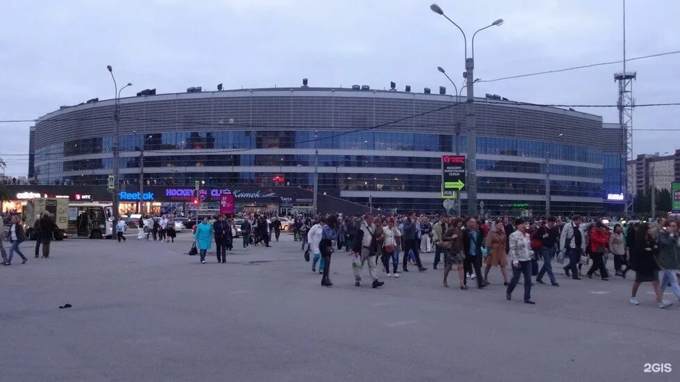 Пр пятилеток 1 лит а. Ледовый дворец санкт-петербург проспект большевиков. пр большевиков ледовый дворец. ледовый дворец санкт-петербург пр пятилеток 1 метро пр.большевиков. метро проспект большевиков ледовый дворец.