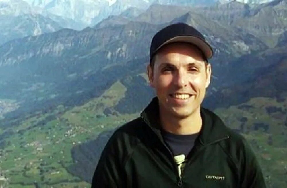 Пилота убийцу. Как выглядит убийца пилот. Вынесен приговор. Пилота убийцу. Андреас любиц авиакатастрофа.