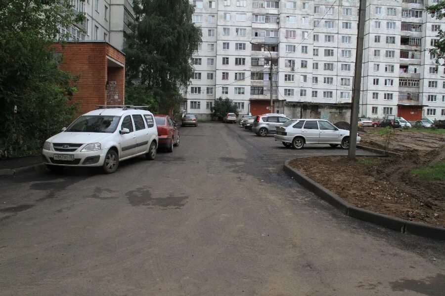 На крыше ул моторостроителей 91 фото В Рыбинске приступили к ремонту улицы Моторостроителей