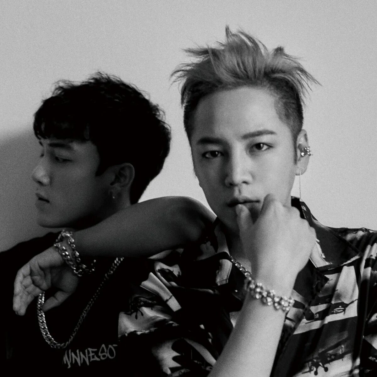 Team h. Team h группа. hhybe team группа. team h группа песни. тим групп джи х 2.